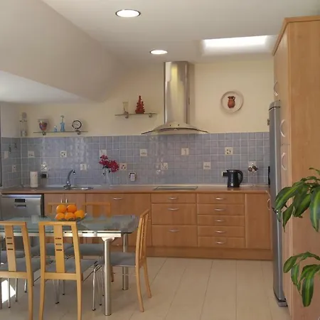 Flamboyan Apartment