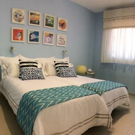Flamboyan Apartment *