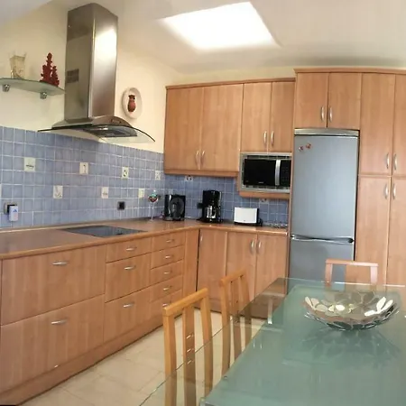 Flamboyan Apartment *